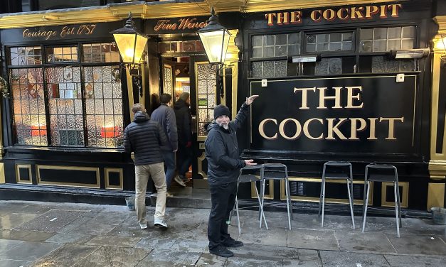 2 Days in London: Pubs, Tower of London & Sunday Roast